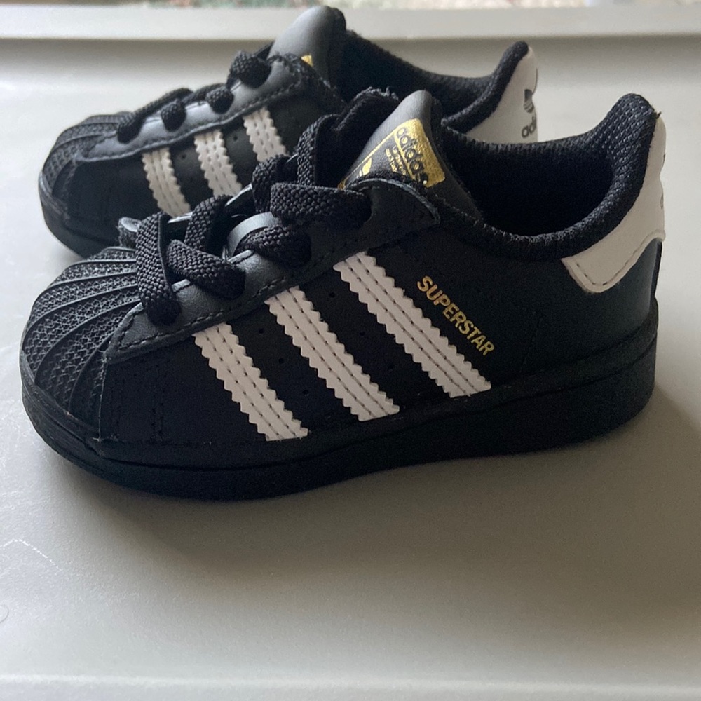 Baby adidas classics